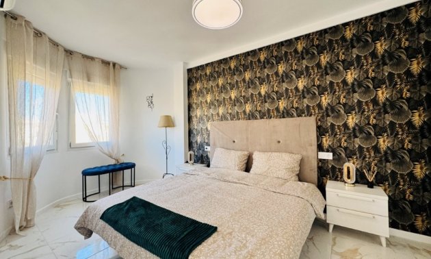 Resale - Apartment / flat -
Torrevieja - La Mata