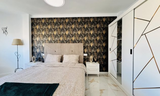 Resale - Apartment / flat -
Torrevieja - La Mata