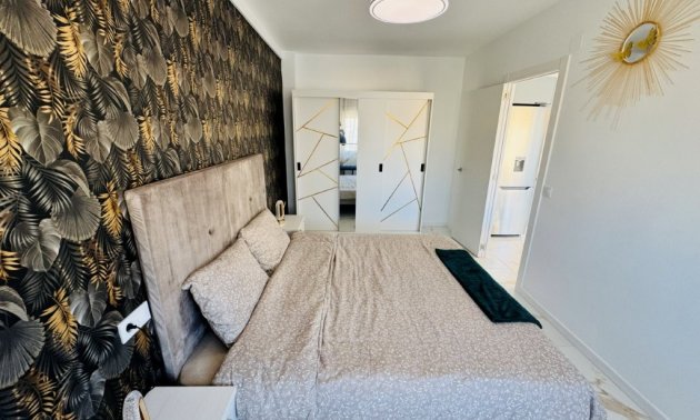 Resale - Apartment / flat -
Torrevieja - La Mata