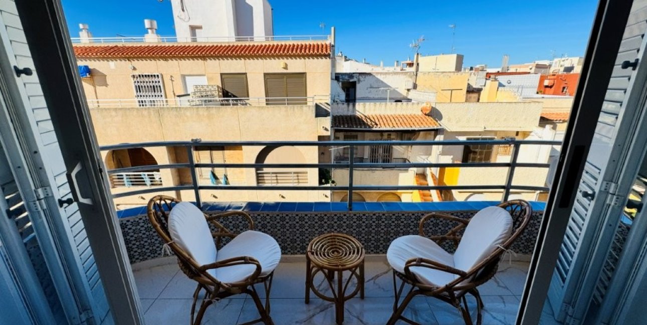 Resale - Apartment / flat -
Torrevieja - La Mata