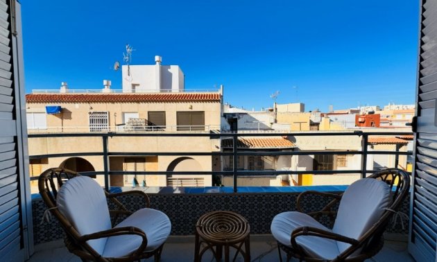 Resale - Apartment / flat -
Torrevieja - La Mata