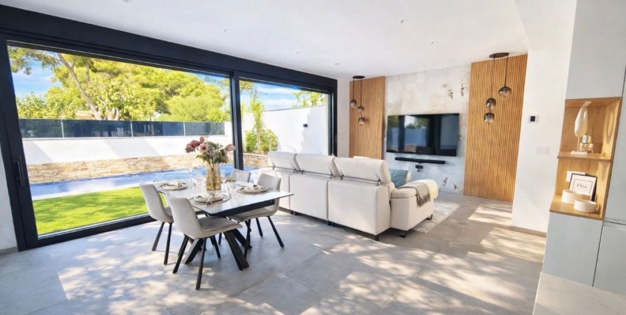 Resale - Townhouse -
Santiago de La Ribera - Santiago de La Ribera - Town