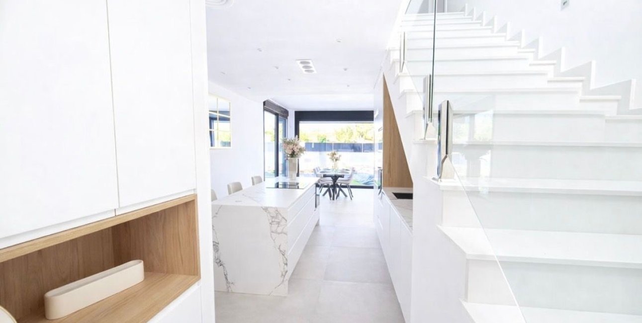 Resale - Townhouse -
Santiago de La Ribera - Santiago de La Ribera - Town