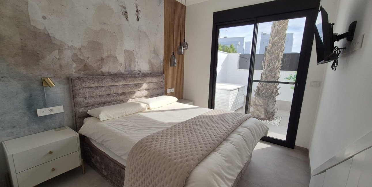 Resale - Townhouse -
Santiago de La Ribera - Santiago de La Ribera - Town