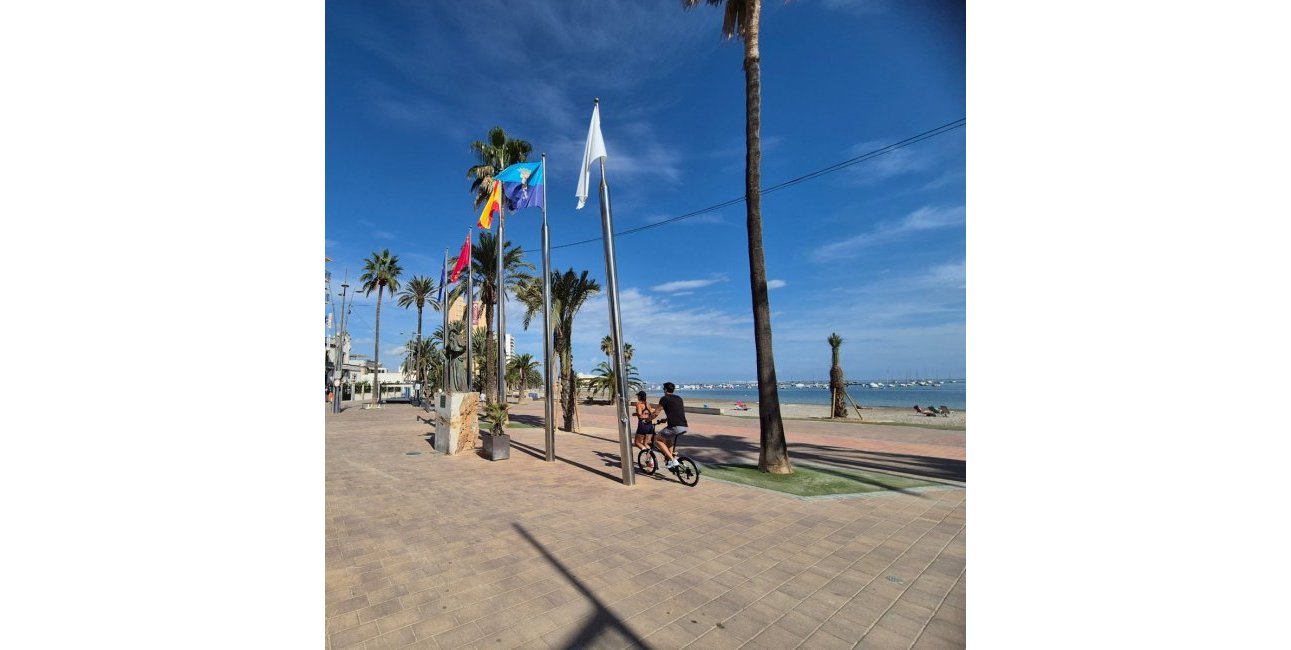 Resale - Townhouse -
Santiago de La Ribera - Santiago de La Ribera - Town