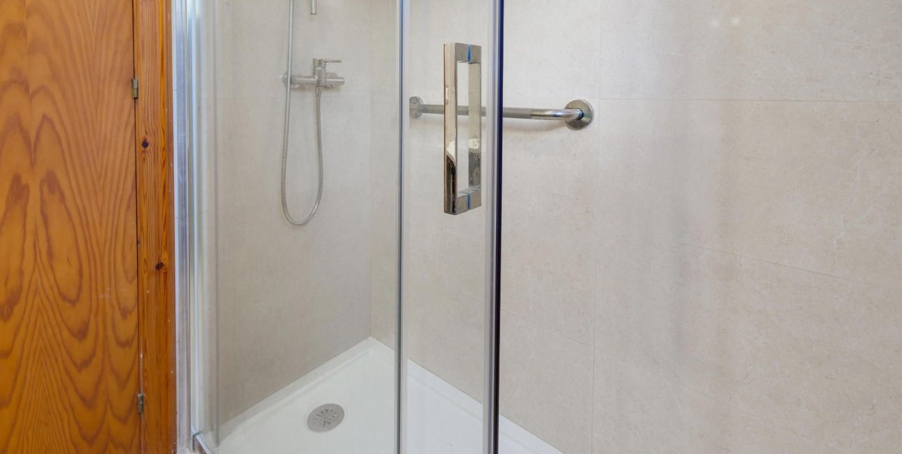 Resale - Villa -
Santa Pola