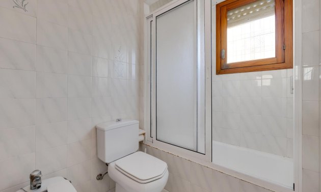 Resale - Villa -
Santa Pola