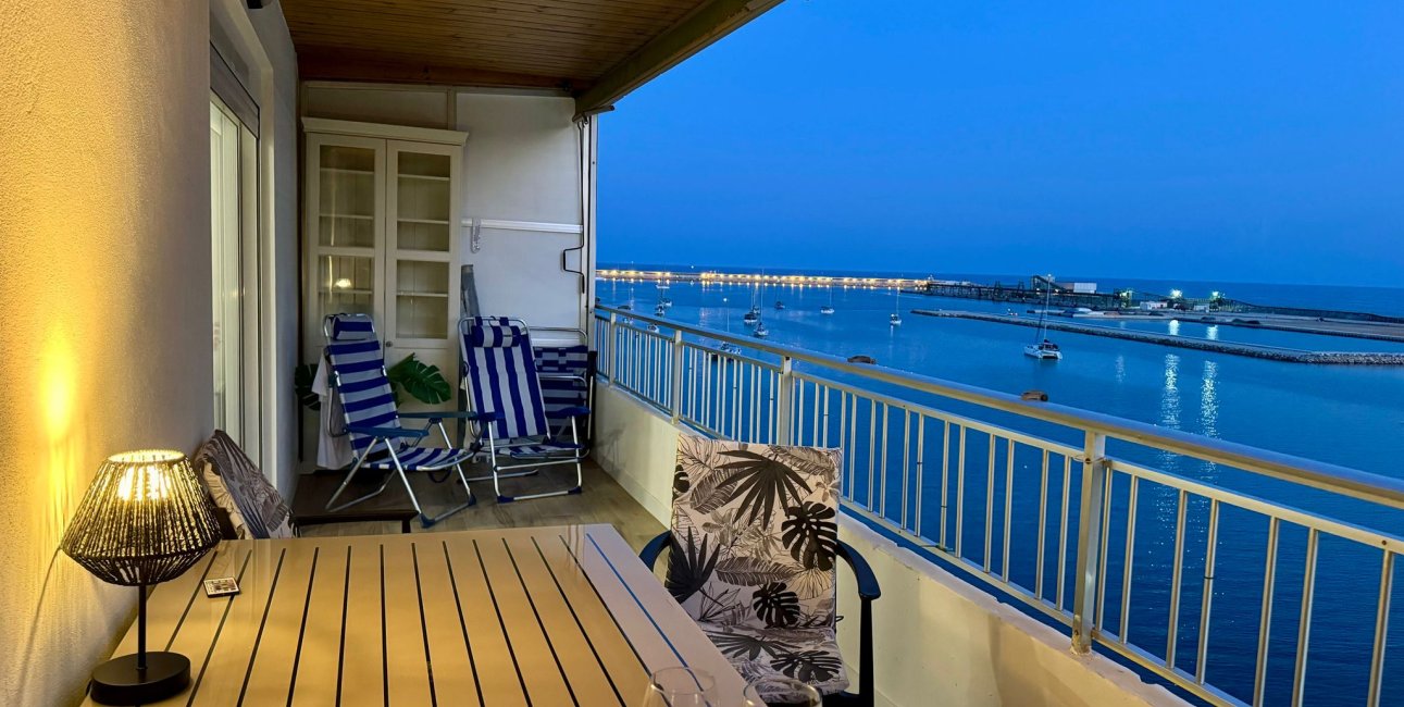 Reventa - Apartamento / piso -
Torrevieja