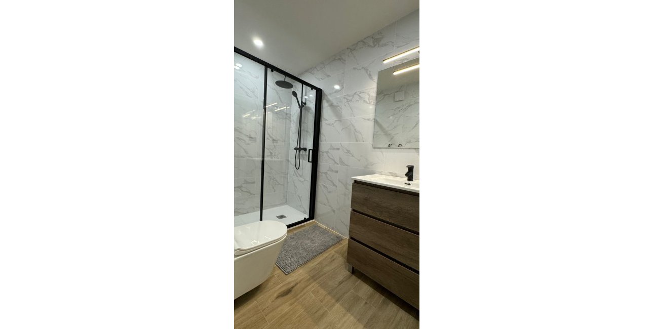 Reventa - Apartamento / piso -
Torrevieja