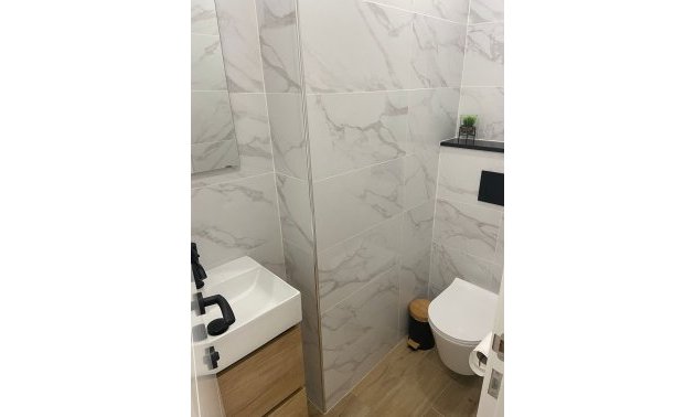 Reventa - Apartamento / piso -
Torrevieja