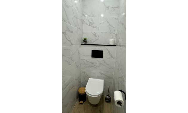 Reventa - Apartamento / piso -
Torrevieja