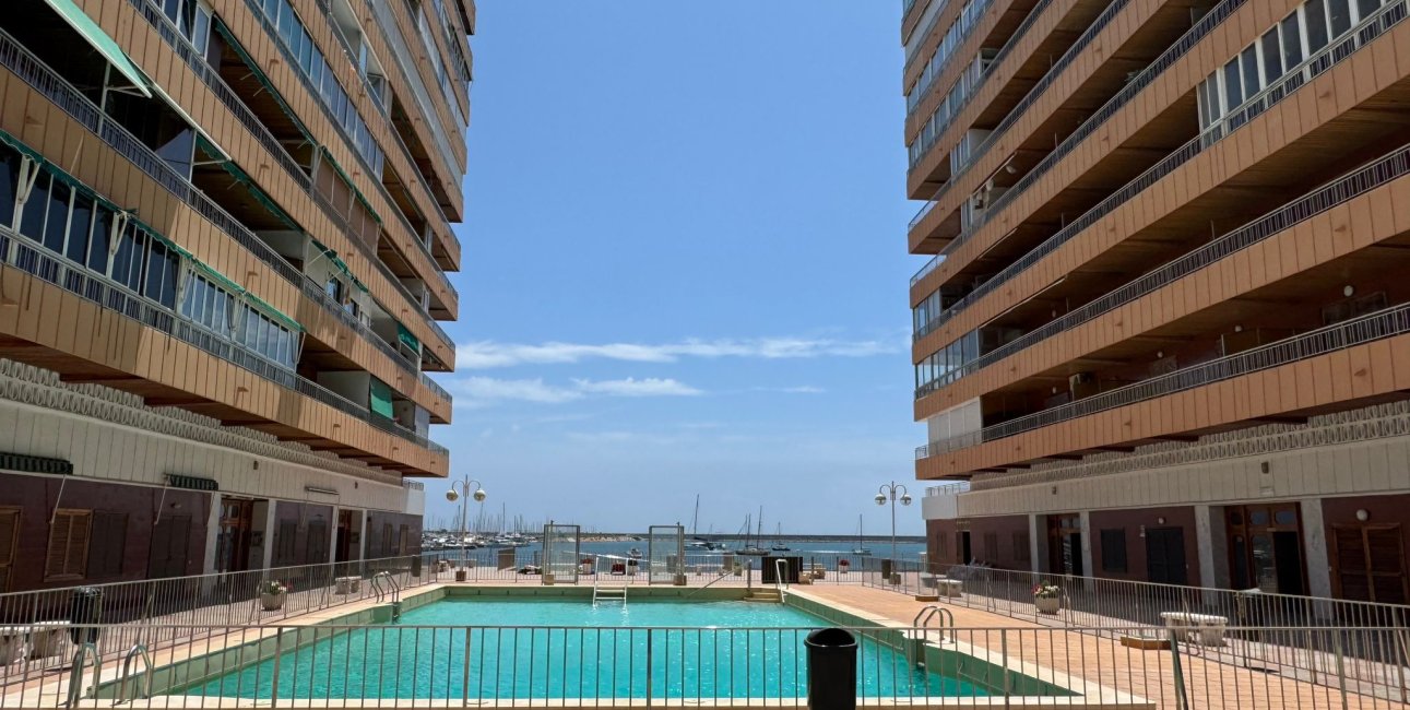 Reventa - Apartamento / piso -
Torrevieja
