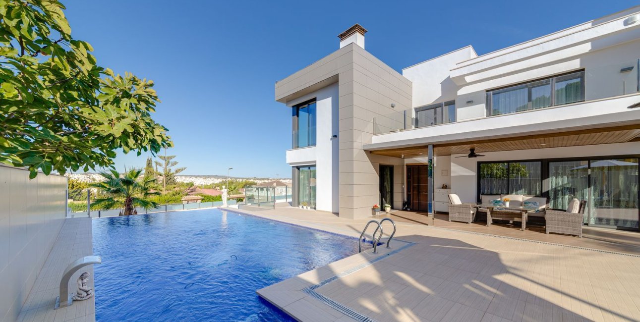 Resale - Apartment / flat -
Torrevieja