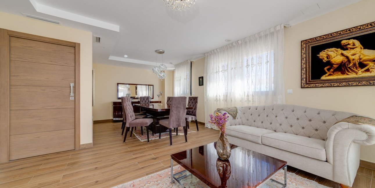 Resale - Apartment / flat -
Torrevieja