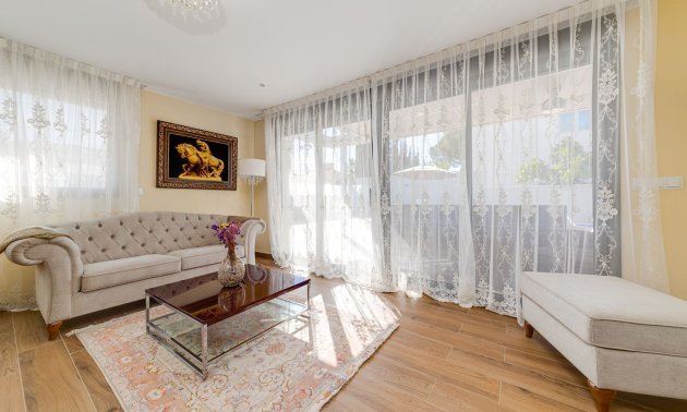 Resale - Apartment / flat -
Torrevieja