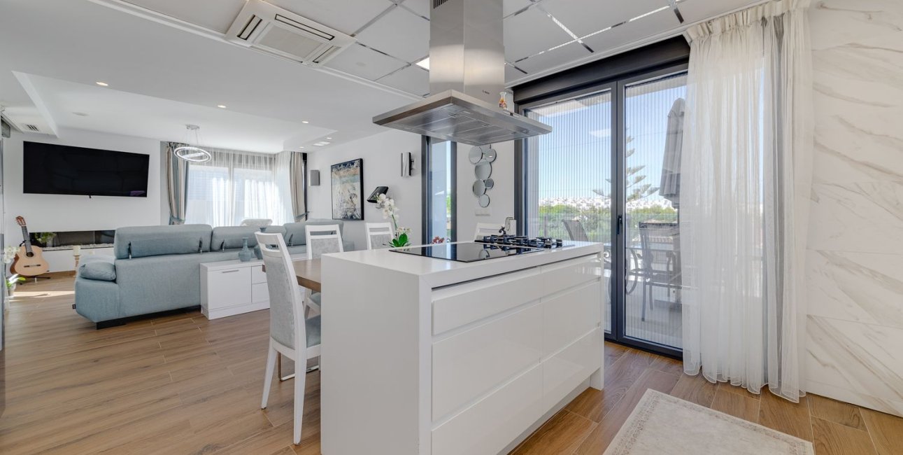 Resale - Apartment / flat -
Torrevieja