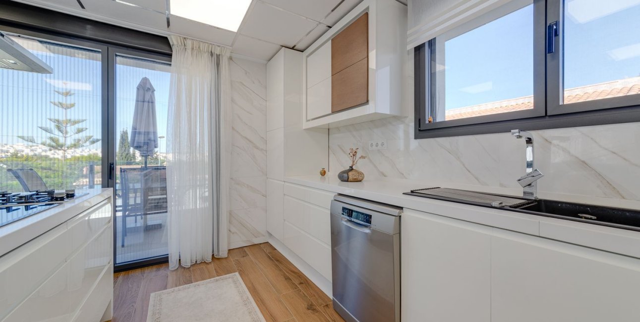 Resale - Apartment / flat -
Torrevieja