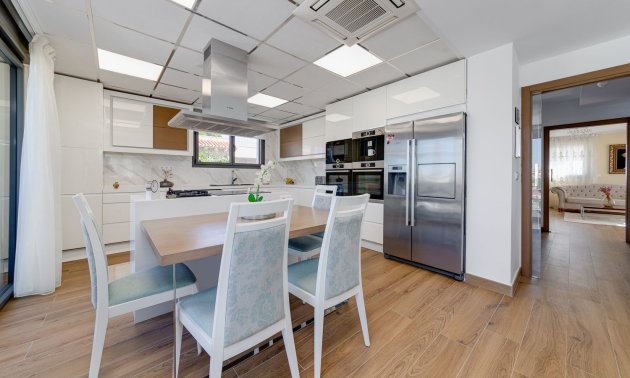 Resale - Apartment / flat -
Torrevieja