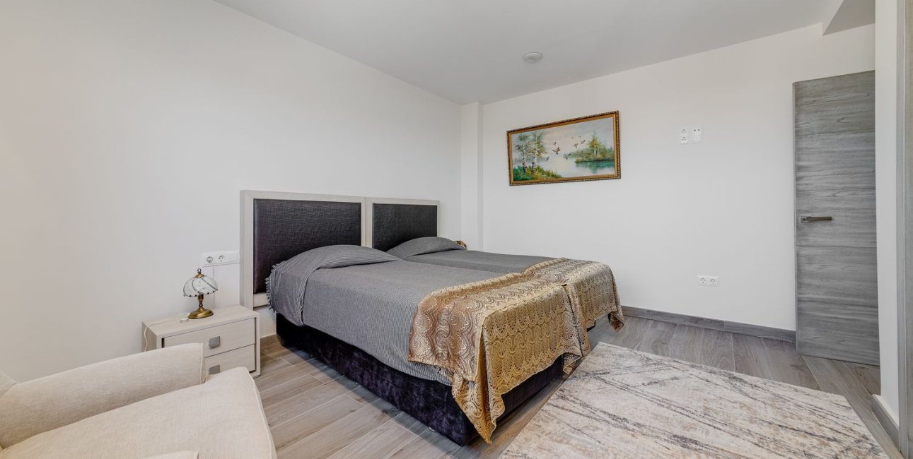 Resale - Apartment / flat -
Torrevieja