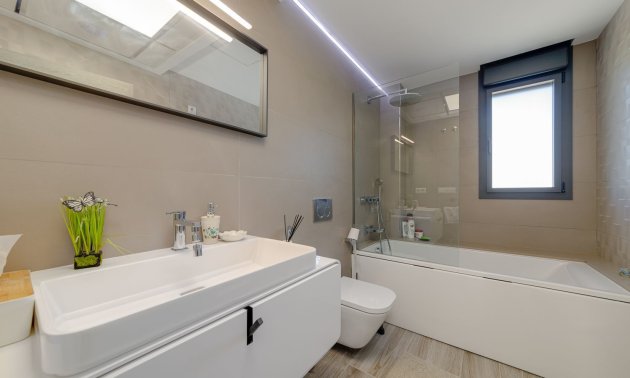 Resale - Apartment / flat -
Torrevieja