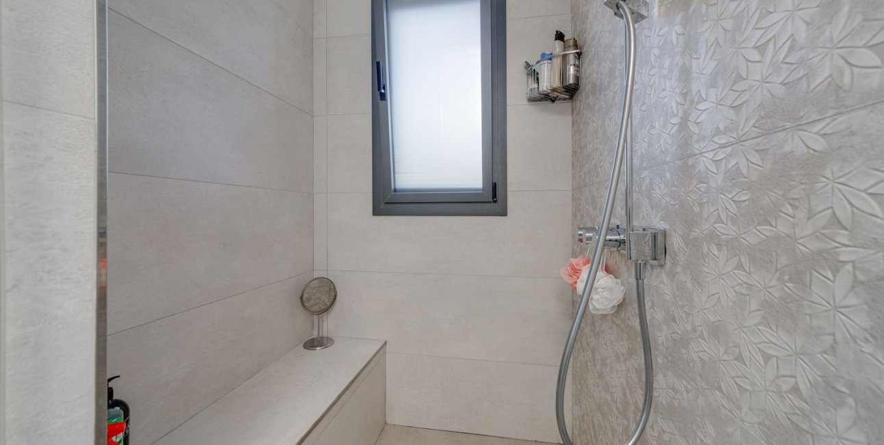 Resale - Apartment / flat -
Torrevieja