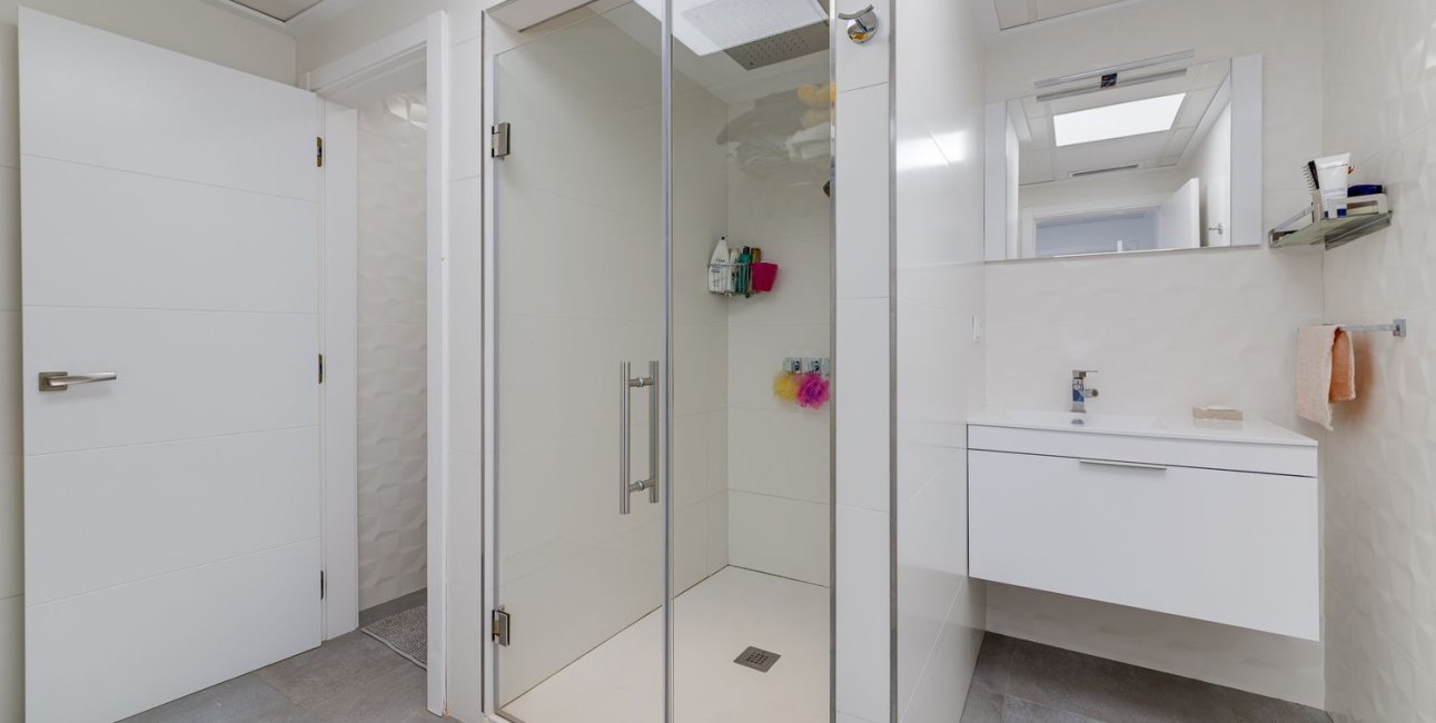 Resale - Apartment / flat -
Torrevieja