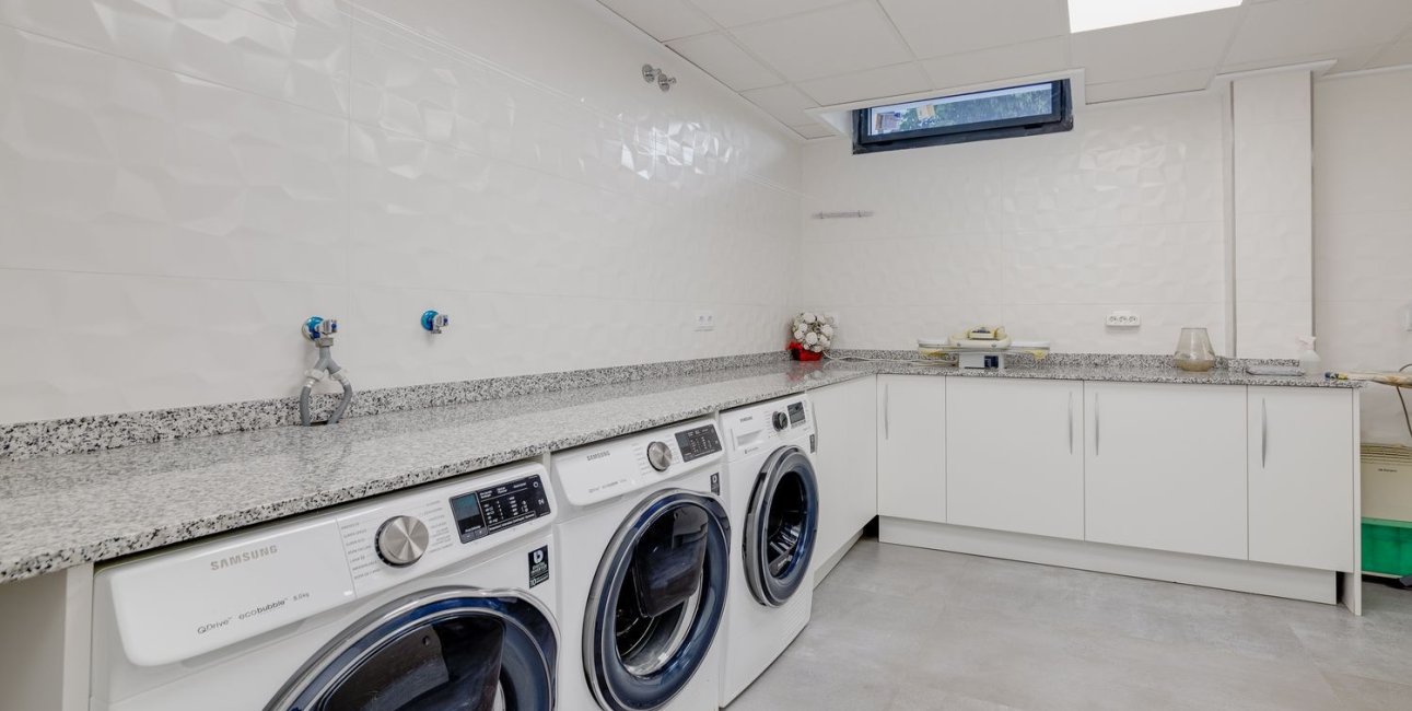 Resale - Apartment / flat -
Torrevieja