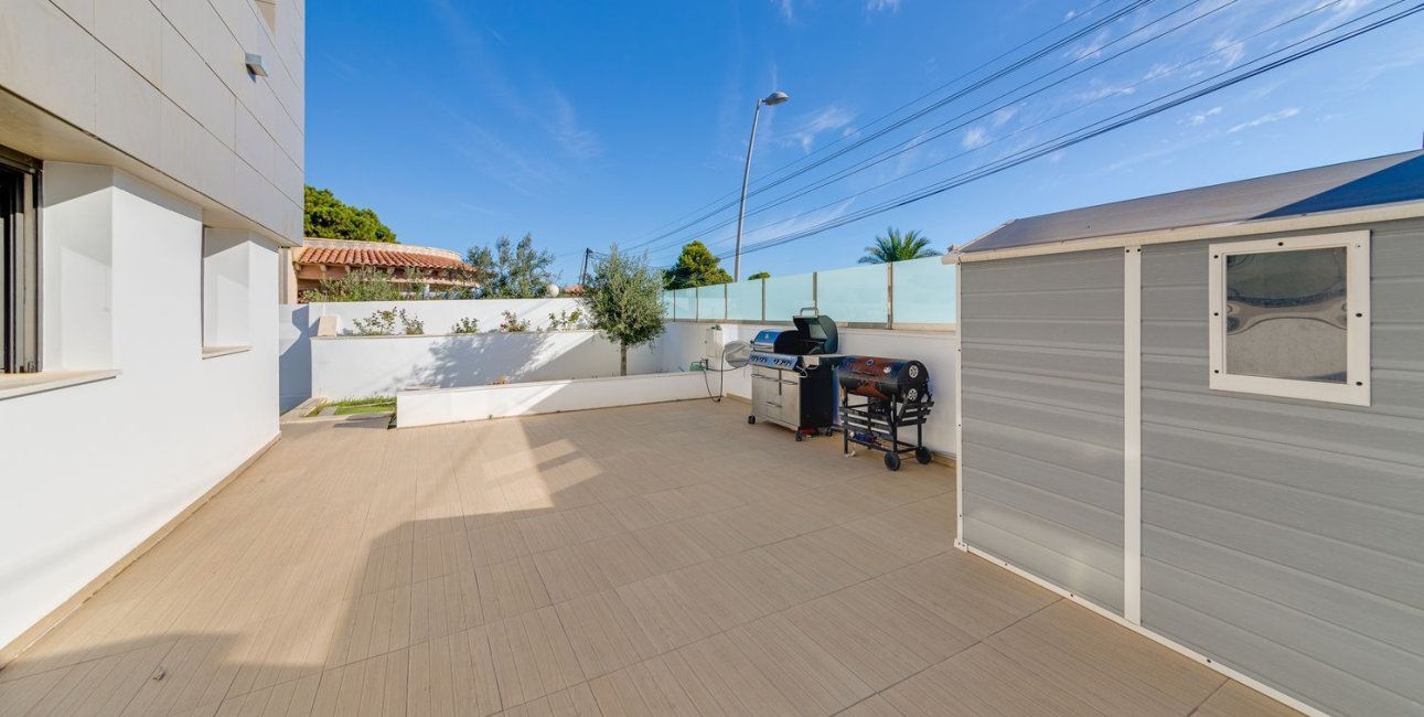 Resale - Apartment / flat -
Torrevieja