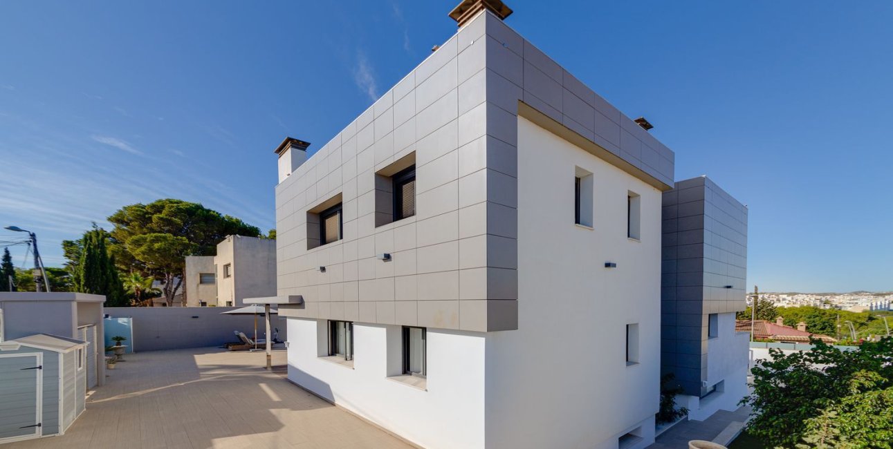 Resale - Apartment / flat -
Torrevieja