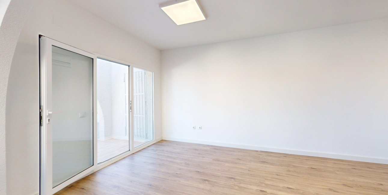 Rynek wtórny - Mieszkanie  -
Torrevieja