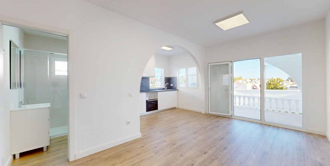 Rynek wtórny - Mieszkanie  -
Torrevieja