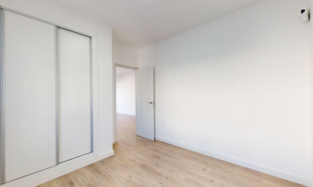 Rynek wtórny - Mieszkanie  -
Torrevieja