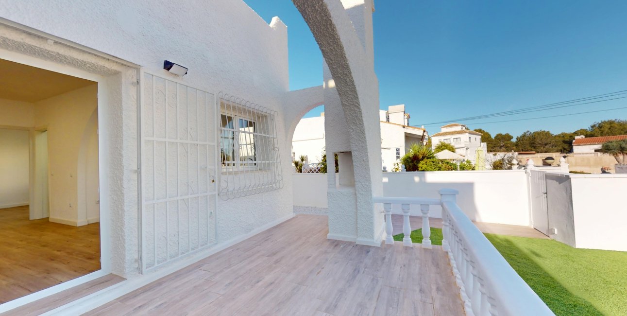 Rynek wtórny - Mieszkanie  -
Torrevieja