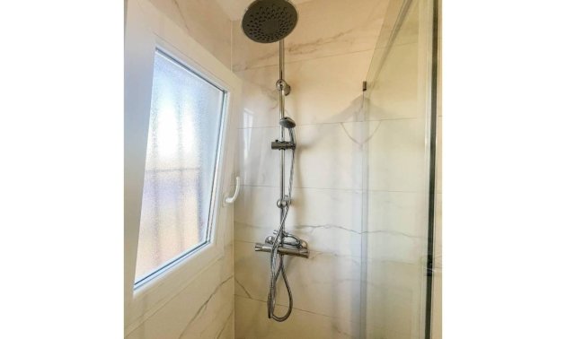 Rynek wtórny - Mieszkanie  -
Torrevieja