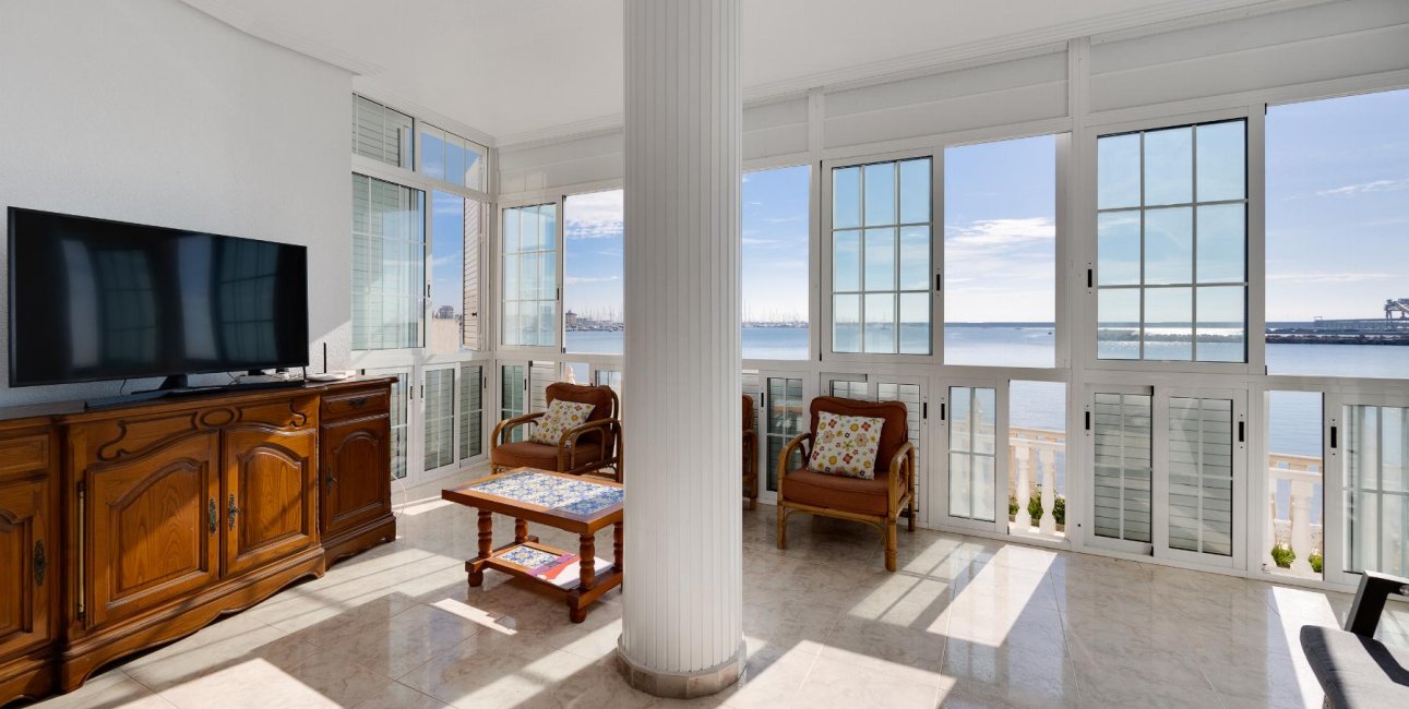 Resale - Apartment / flat -
Torrevieja