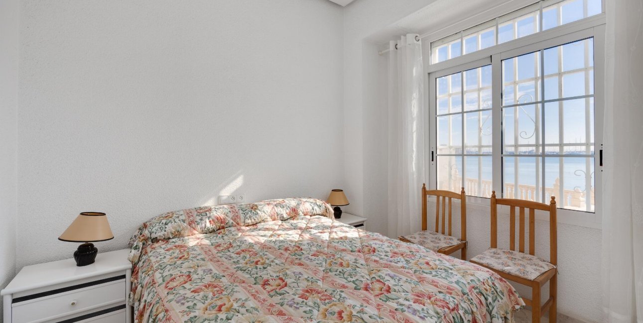 Resale - Apartment / flat -
Torrevieja