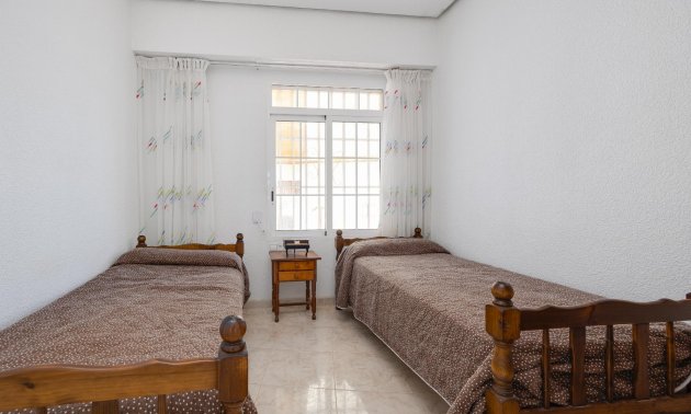 Resale - Apartment / flat -
Torrevieja