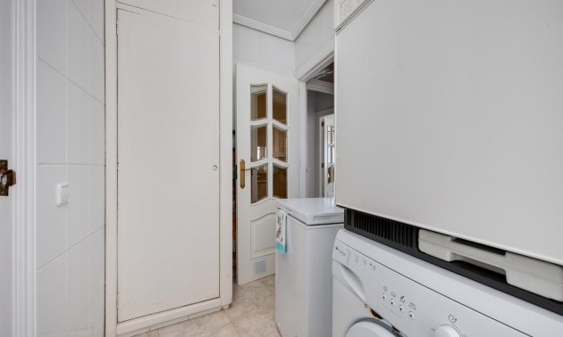 Resale - Apartment / flat -
Torrevieja