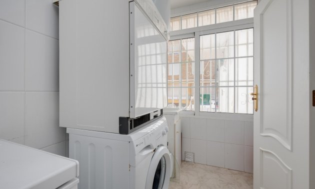 Resale - Apartment / flat -
Torrevieja