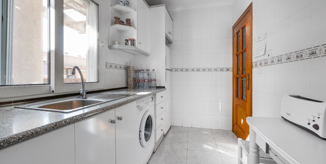 Resale - Apartment / flat -
Torrevieja