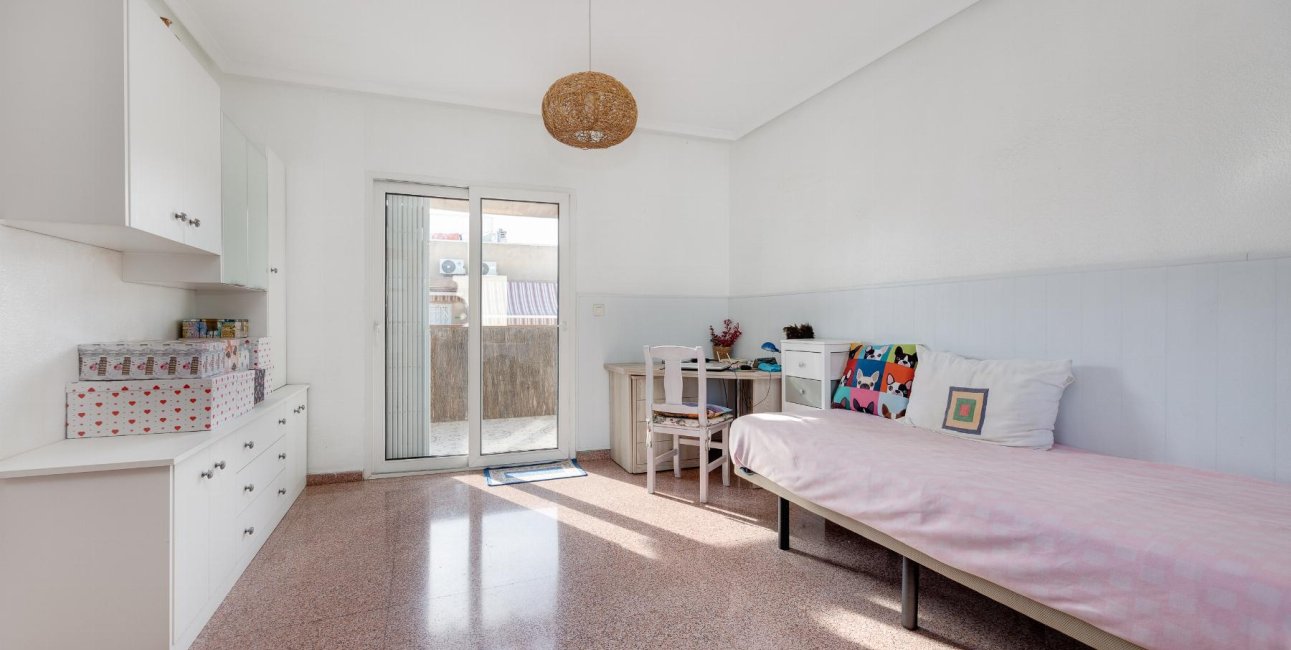 Resale - Apartment / flat -
Torrevieja