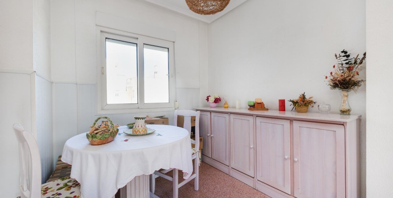 Resale - Apartment / flat -
Torrevieja