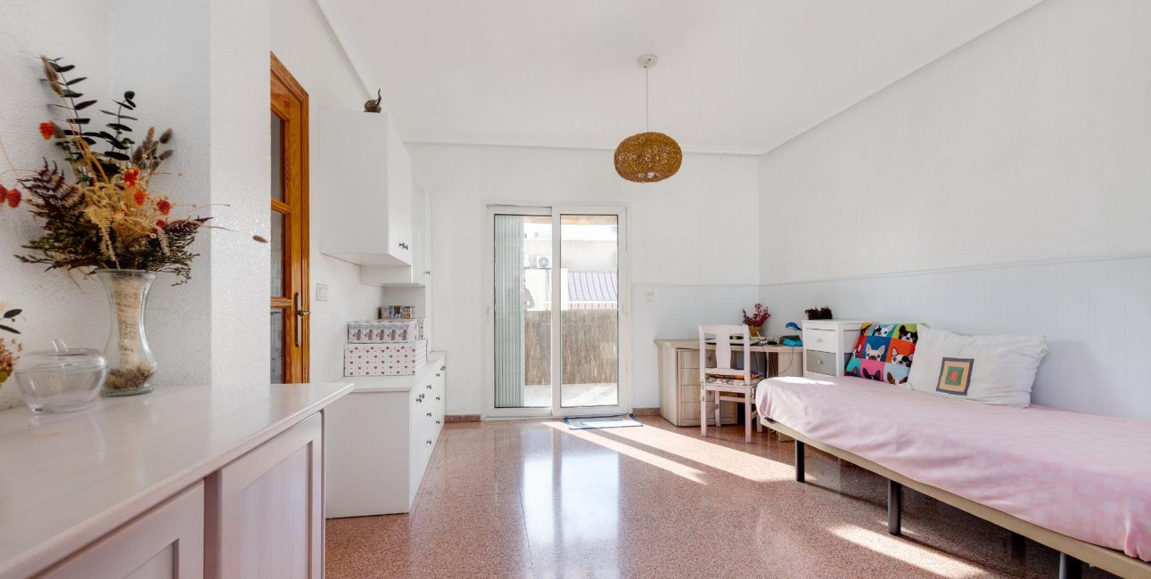 Resale - Apartment / flat -
Torrevieja