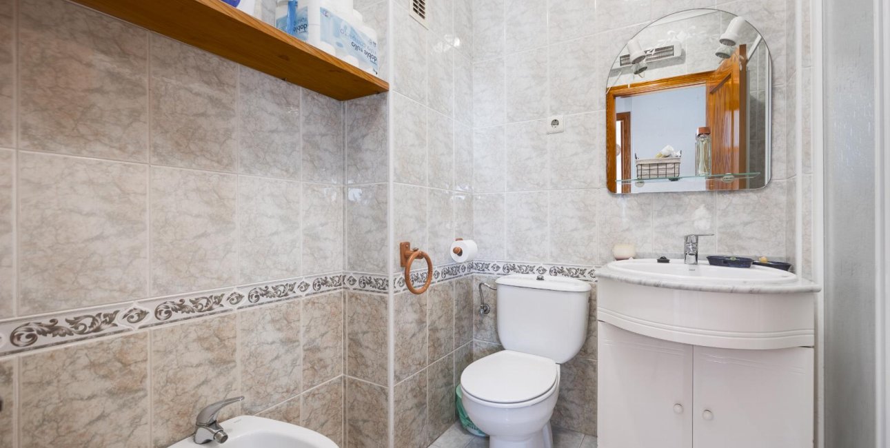 Resale - Apartment / flat -
Torrevieja