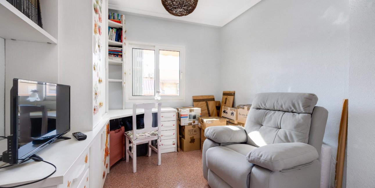 Resale - Apartment / flat -
Torrevieja