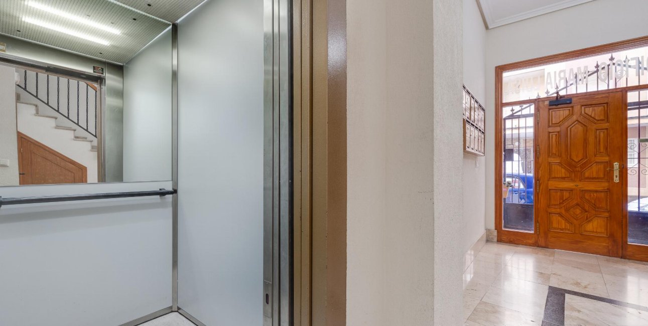 Resale - Apartment / flat -
Torrevieja