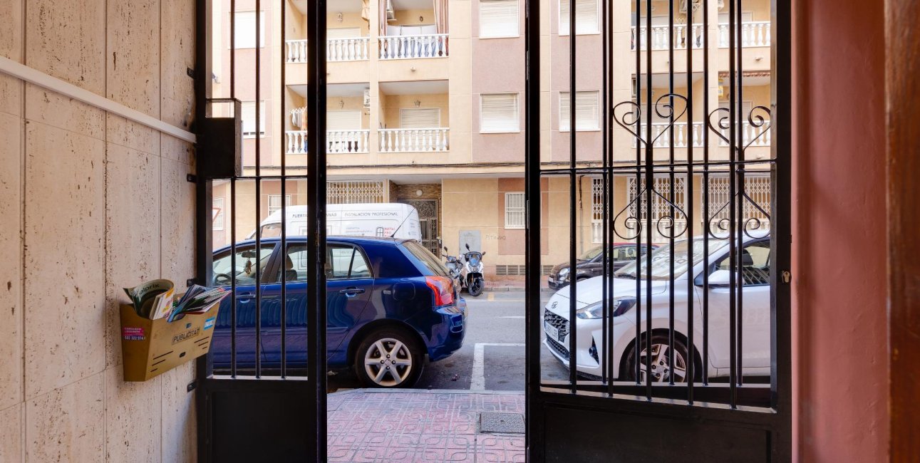 Resale - Apartment / flat -
Torrevieja