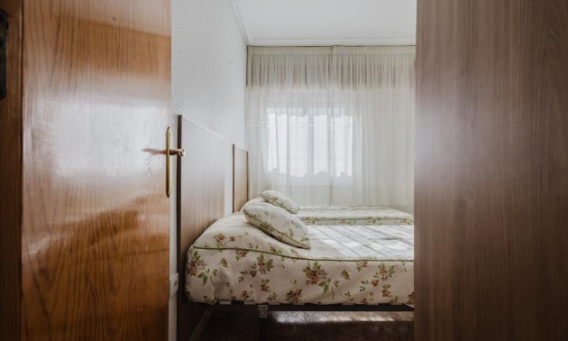 Resale - Apartment / flat -
Torrevieja