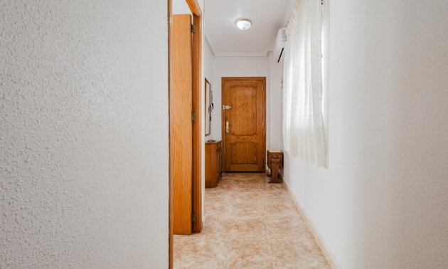 Resale - Apartment / flat -
Torrevieja