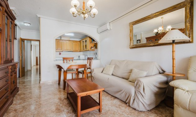 Resale - Apartment / flat -
Torrevieja